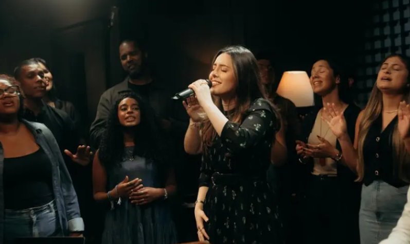 Esther Marcos lança “Levanta”, a primeira música do seu novo projeto “Milagres”