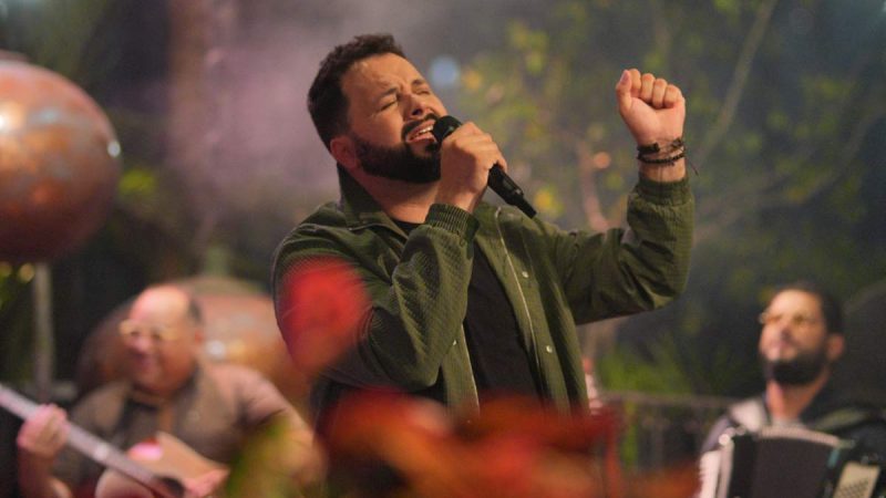 Klebson Kollins revisita canções que marcaram sua caminhada de fé no álbum “Respirar”